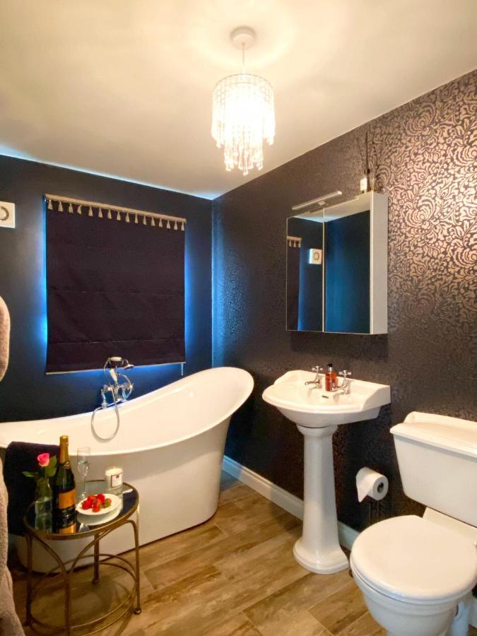 Swallow Lane, Enniskillen, Co Fermanagh, 5* Chic Villa Exterior foto