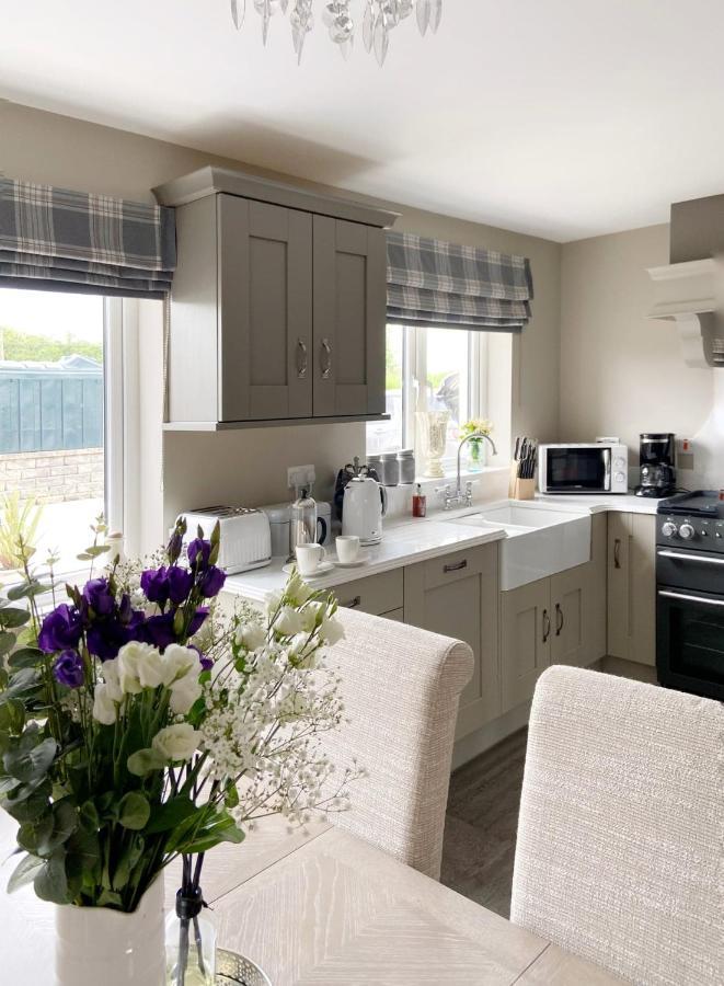 Swallow Lane, Enniskillen, Co Fermanagh, 5* Chic Villa Exterior foto